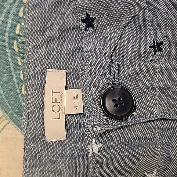 Loft (Size 4) Blue Cotton Star Embroidered "The Wash Twill" Shorts - Picture 4 of 5